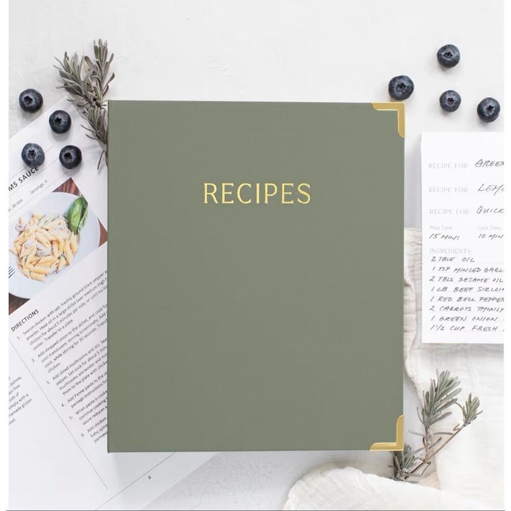 The Perfect Recipe Book with Plastic Sleeves to Write in Your Own Recipes, Cards